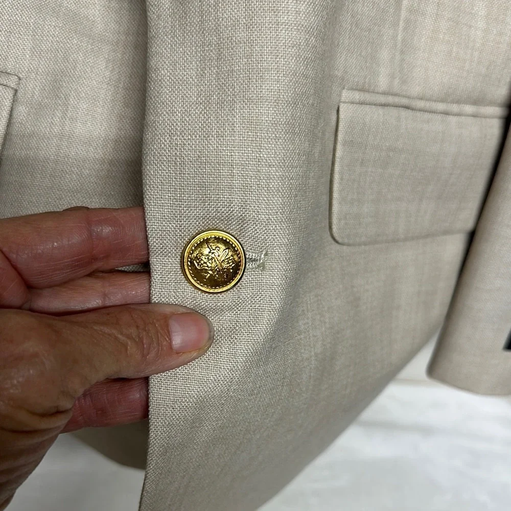 Cream Blazer with Classic Tailoring and Structured Shoulders NWT